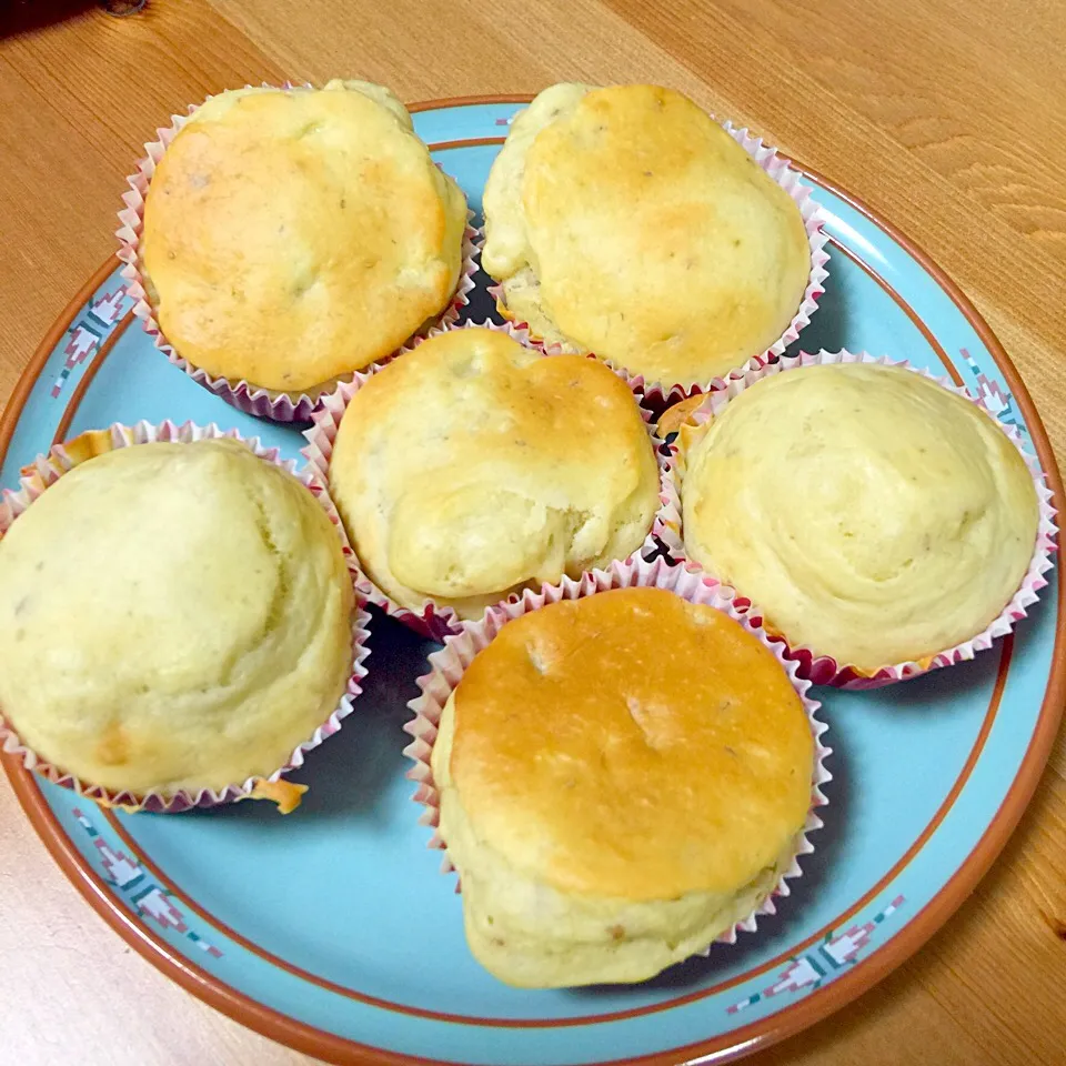 17歳息子作、初めてのお菓子作り♡バナナと胡桃のカップケーキ|@mano*さん