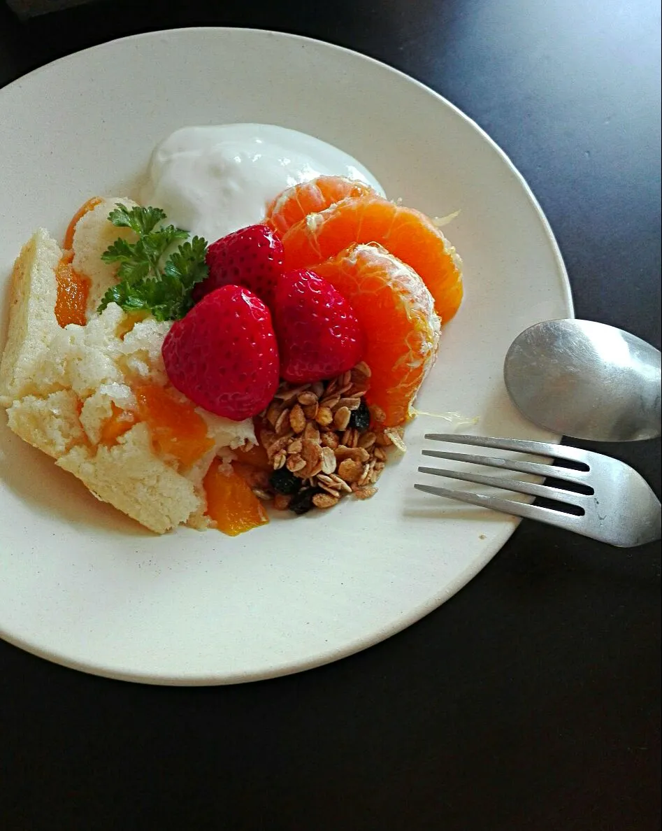 peach cobbler and fruit yogurt|Calicafe takaさん