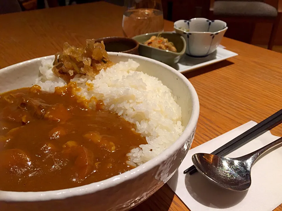 Snapdishの料理写真:寅福のカレー@SAKURA DINING|しょうさん