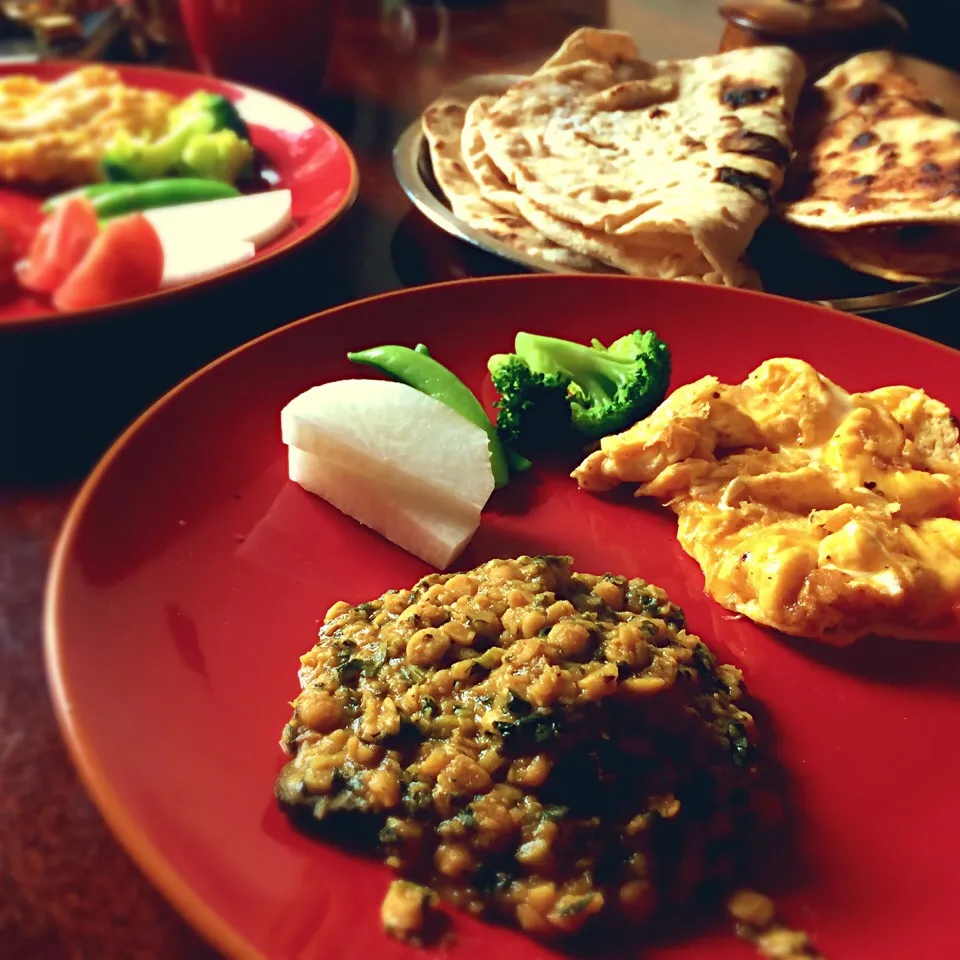 chana dall & トロトロegg🐣 
rotti& paratha🇵🇰🇵🇰|yo-chiさん