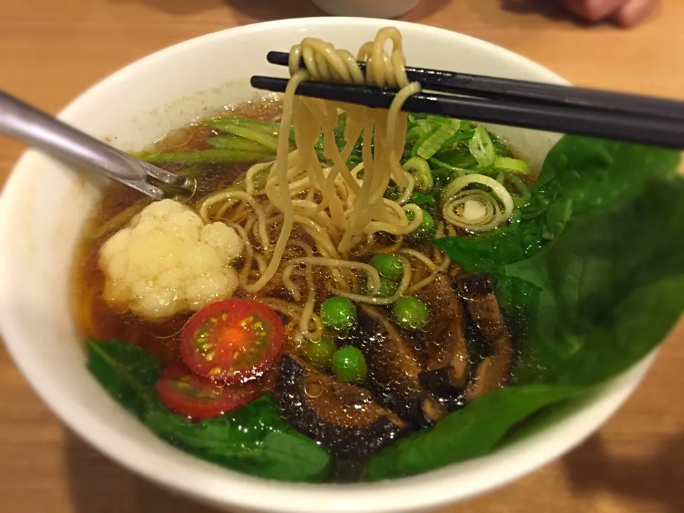 ベジ醤油ラーメン@ガーザルカ・新横浜ラー博|らーめん好き！さん