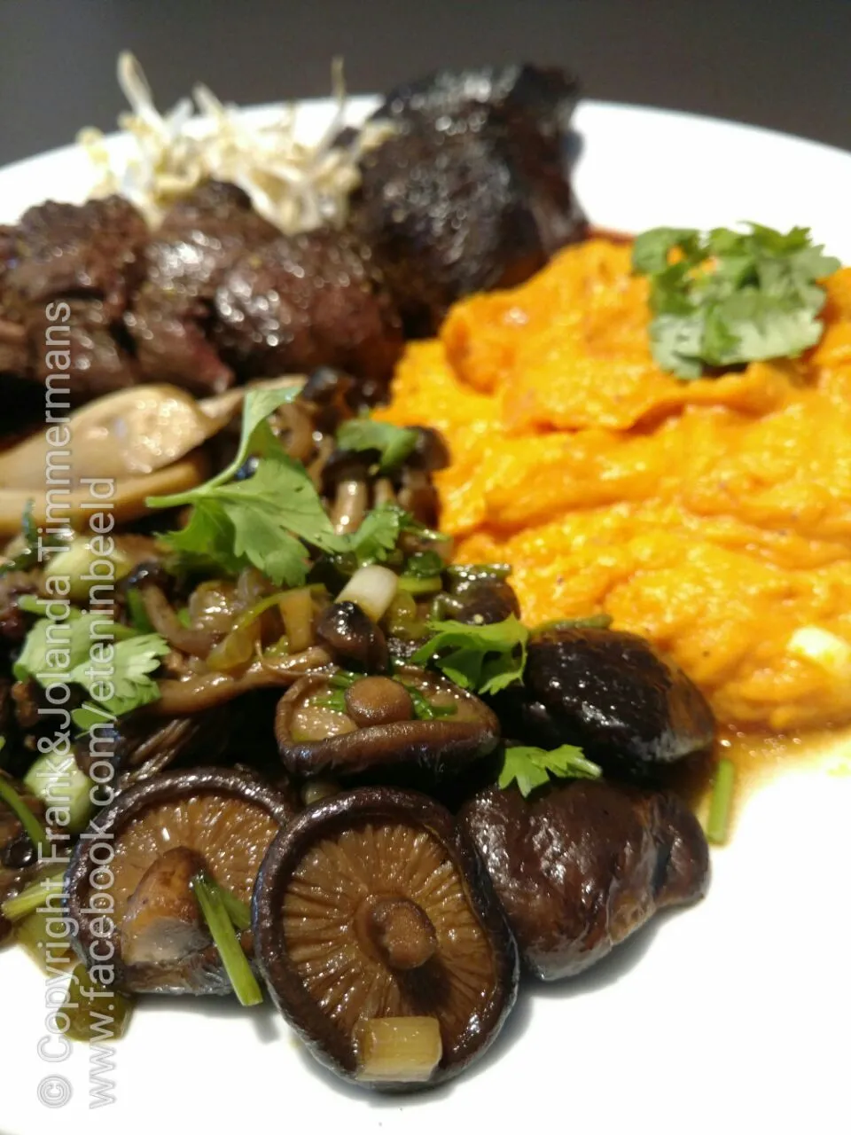 Beef, mushrooms and sweet potato mash|Frank&Jolanda - Eteninbeeldさん