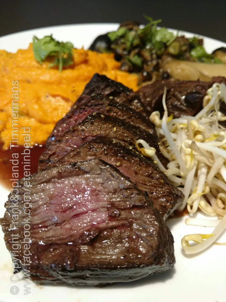 Beef, mushrooms and sweet potato mash|Frank&Jolanda - Eteninbeeldさん