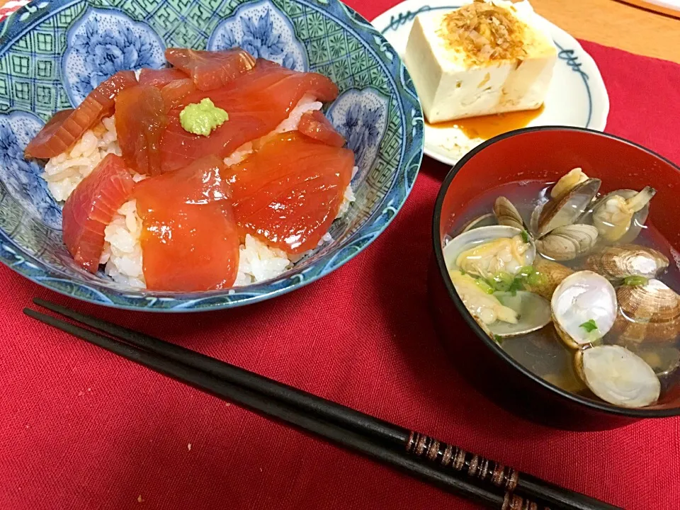 マグロの漬け丼
あさりのすまし汁
冷奴|まりさん