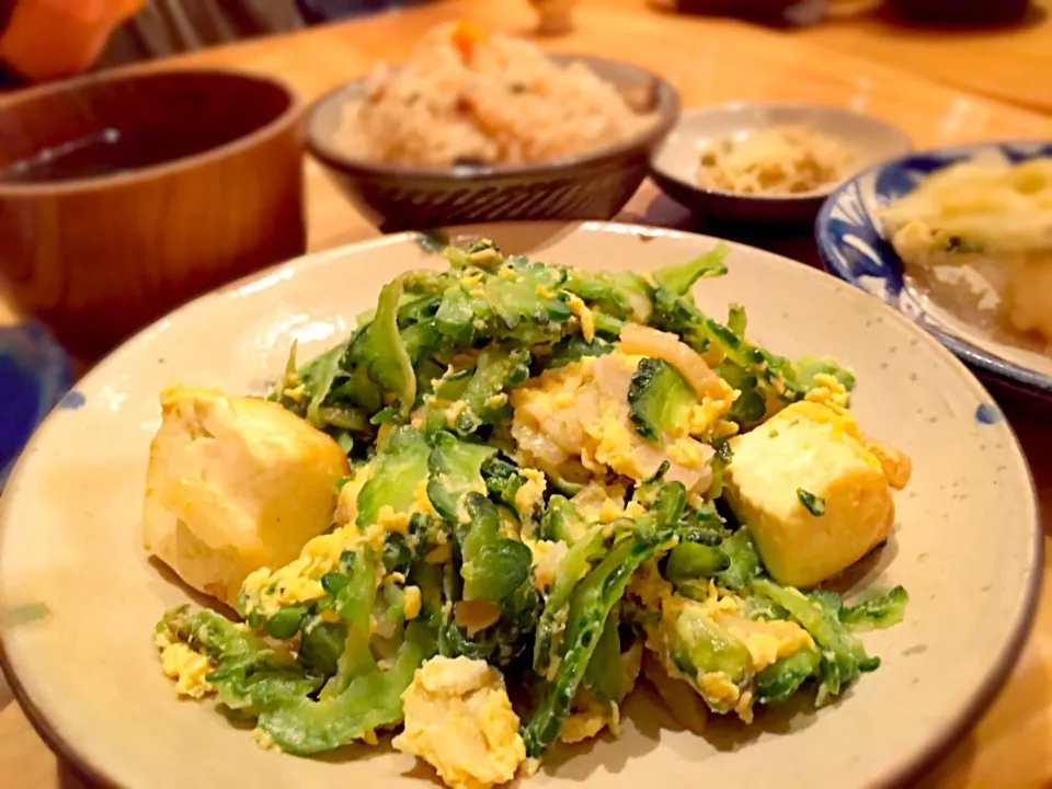 うりずん 渋谷ヒカリエ店のゴーヤチャンプルー定食|くぅ♪さん