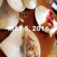 Snapdishの料理写真:ケーキとココア🍰☕️|naoさん