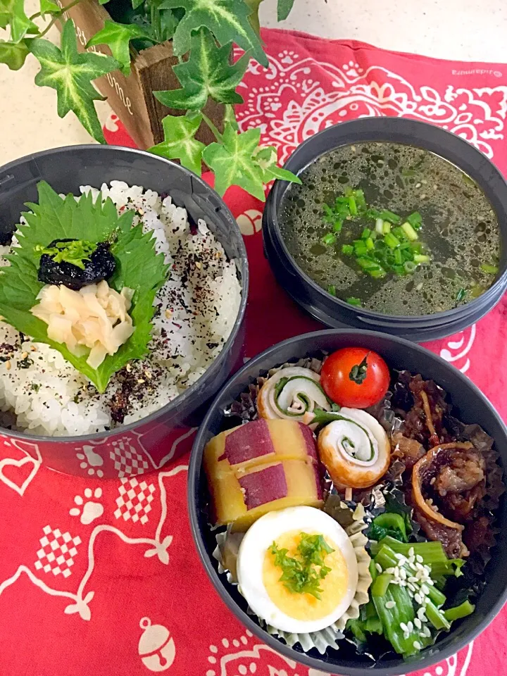 高校男子弁当🏉
✴︎牛肉しぐれ煮
✴︎小松菜お浸し
✴︎ちくわのハム巻き
✴︎ふかし芋
✴︎わかめスープ
GWも終わり本格始動！がんばれ！|emisanさん