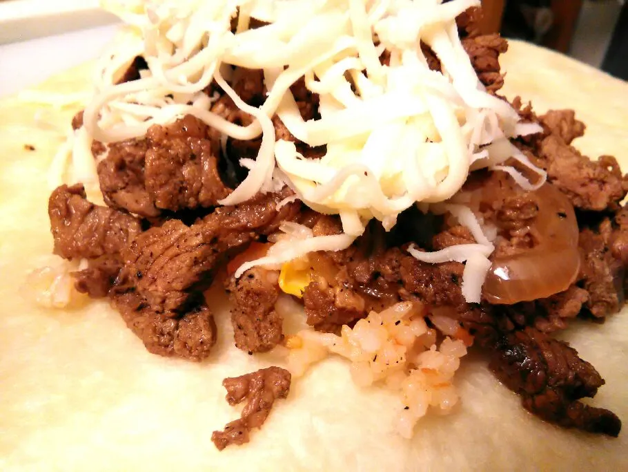 Inside of a beef burito #beefburrito,  #burritos|Jorge Bernal Márquezさん