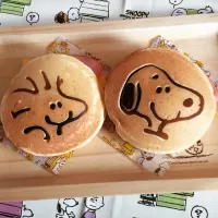 Snapdishの料理写真:お絵描きパンケーキ スヌーピー&ウッドストック