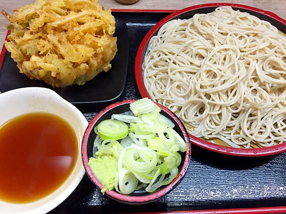 Snapdishの料理写真:立ち食いそば手帳 名店120［首都圏編］あり賀せいろう（馬喰町）かき揚げせいろ大盛|buhizouさん