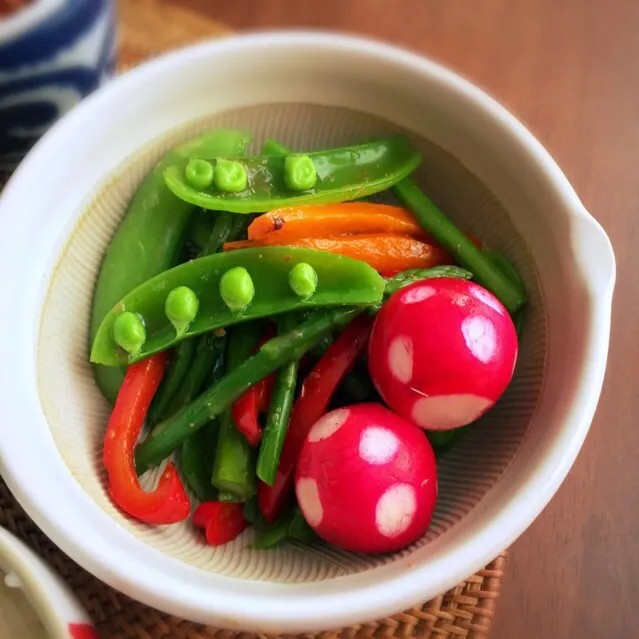 Snapdishの料理写真:カラフル野菜サラダ|しゅうさん