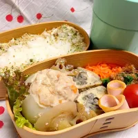 Snapdishの料理写真:マルッとおカブの肉詰め弁当(OvO)|伊佐治親（イサ）さん