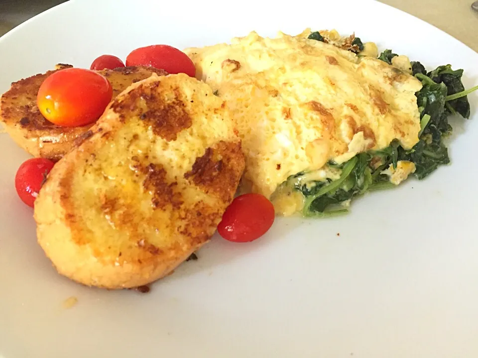 Spinach omelette & French toast|yongyongさん