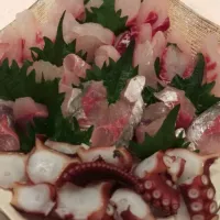 頂き物の鯛と鯵の刺身🐟タコは買った🐙|yokoasaさん