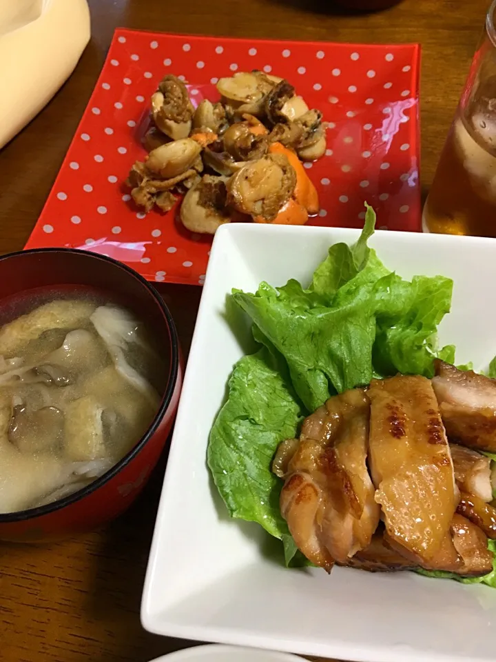 鶏照り焼き
帆立バター焼き
舞茸とお揚げの味噌汁|Miekoさん