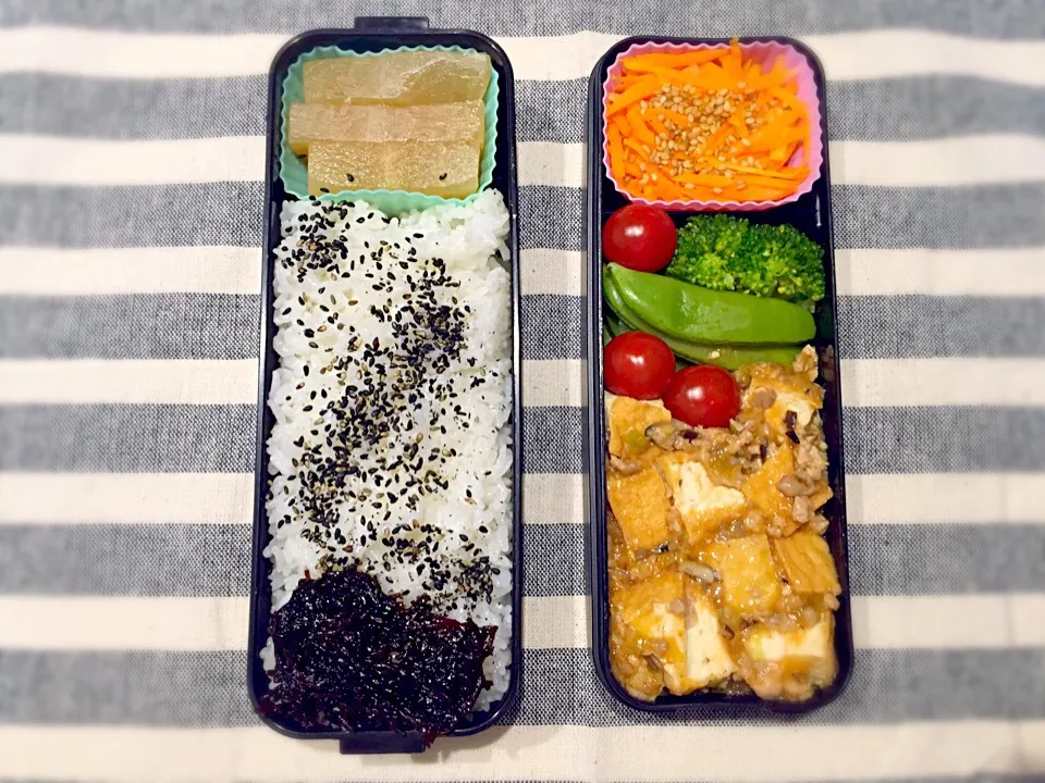 Snapdishの料理写真:厚揚げの麻婆豆腐弁当。|ももみにゃん。さん