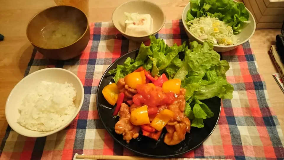 鶏とパプリカとトマトのオイスター炒め|ともさん