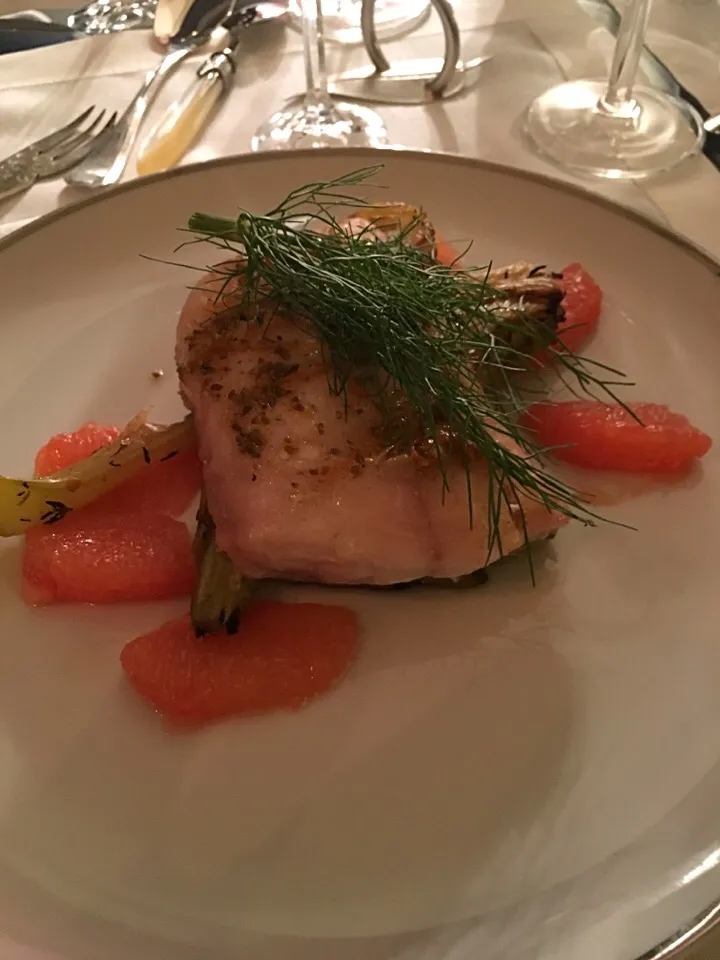 Snapdishの料理写真:Fennel and Red Grapefruit Crusted Red Snapper|Christine pavelkaさん