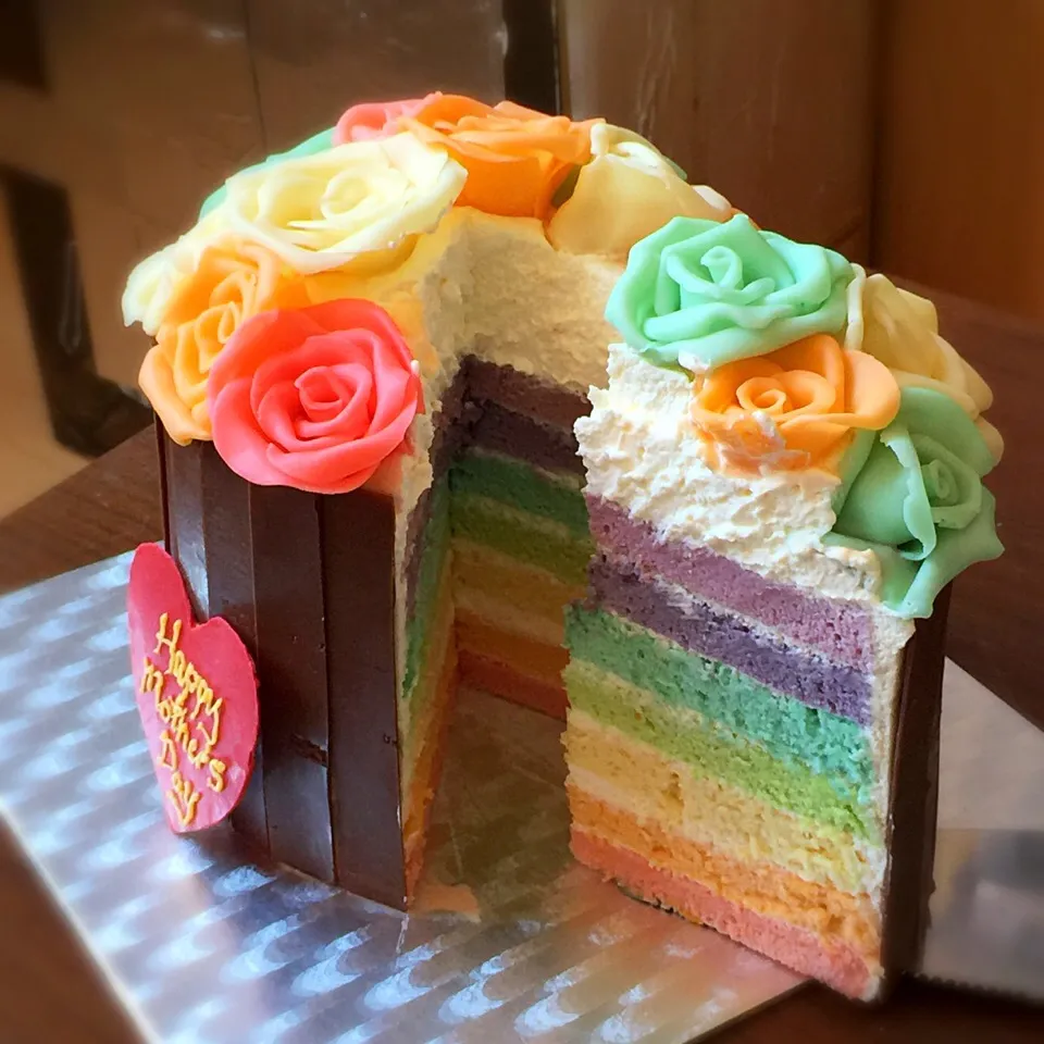 rainbow modeling chocolate flower cake|Lie Lie Chongさん