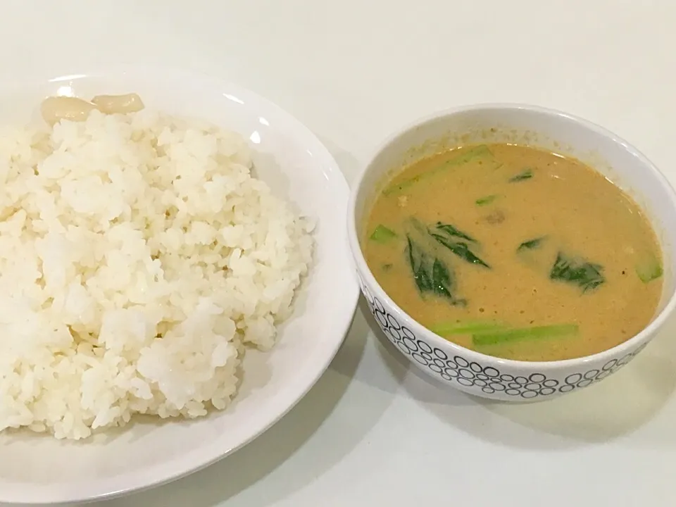 アサリと小松菜の味わいタイカレー@KOSUGI CURRY|カリー仙人さん