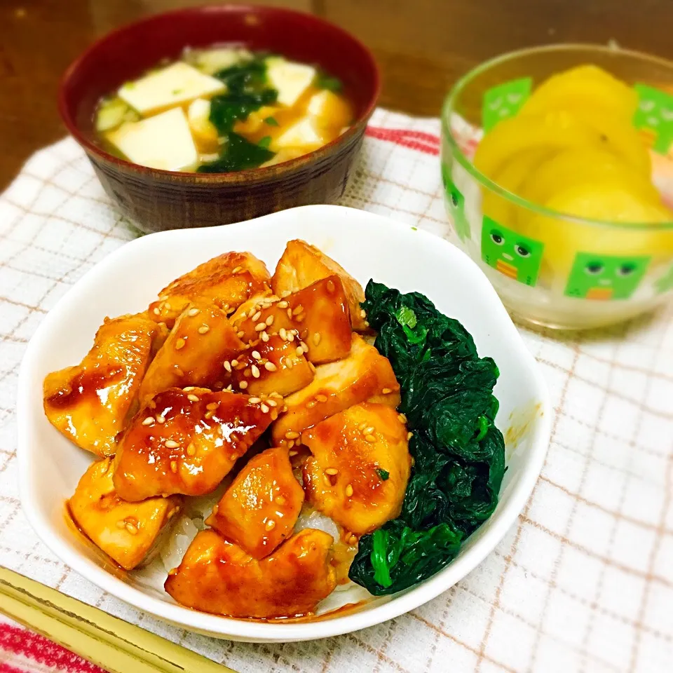 鶏肉の照り焼き丼などなど|wanaminさん