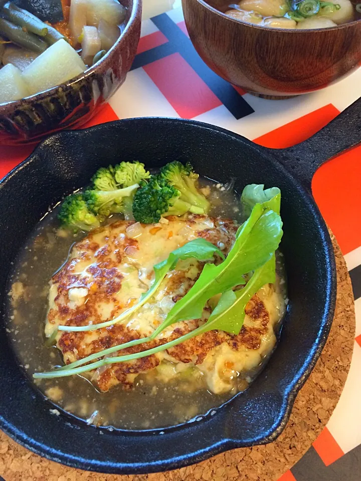 肉なし！ あんかけ豆腐ハンバーグ スキレットで･･･  下痢な息子のためにお腹に優しい晩ごはん♡|Snow10さん