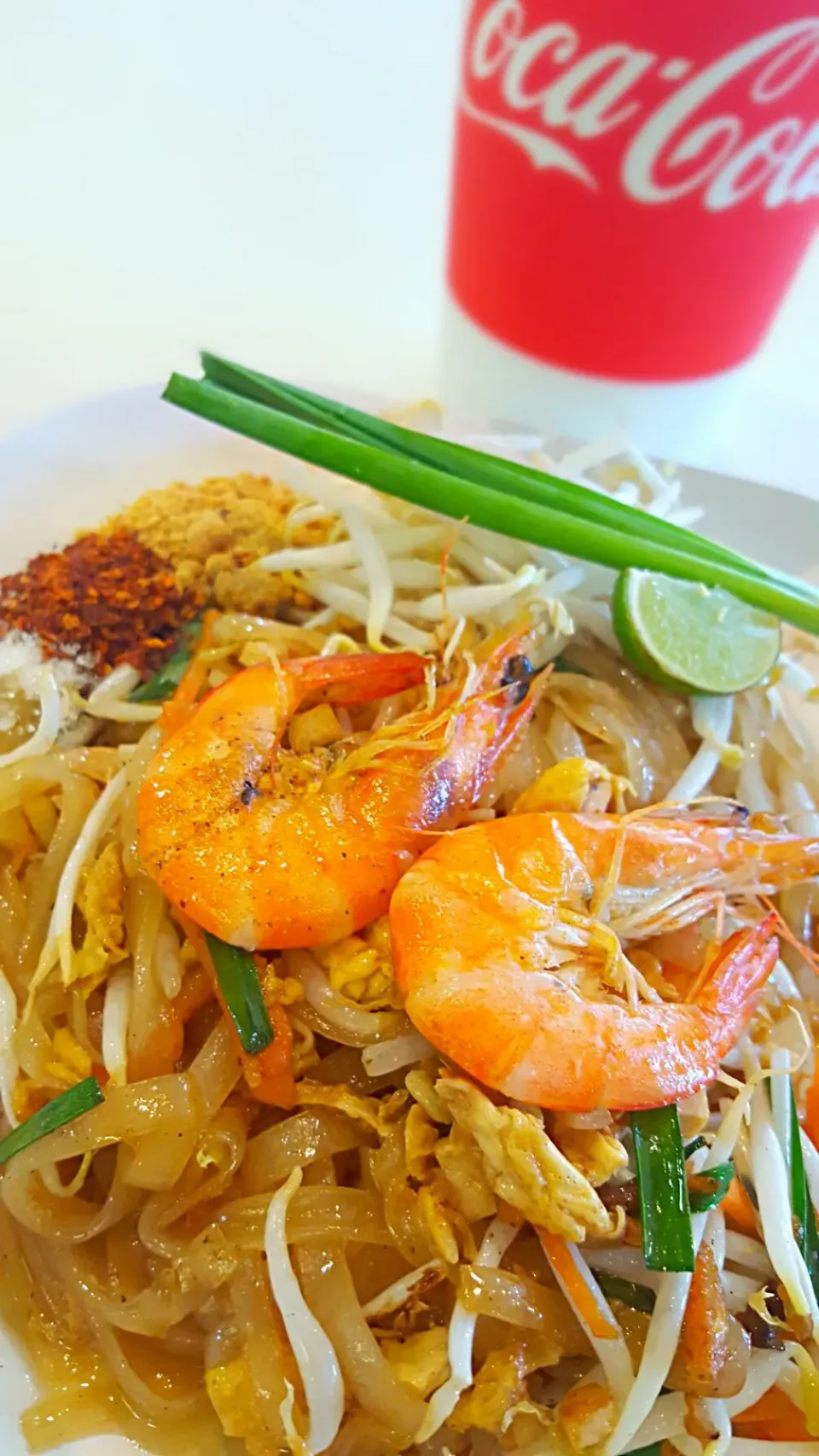 "ผัดไทยกุ้งสด" Pad Thai 🍤🍤
(Fried Rice Sticks with Shrimp)
🙏 เมนูฮิตประจำชาติ 🇹🇭|🌴Papa Naughty...(new id)🍹さん