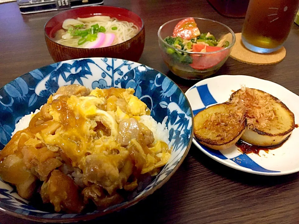 親子丼
大根ステーキ
そうめん汁
サラダ|ともぴさん