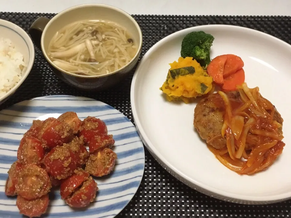 きのこどっさりスープ・ハンバーグ・プチトマト🍅の胡麻和え|美也子さん