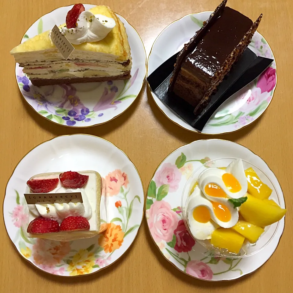 Snapdishの料理写真:母 誕生日ケーキ|ゆんくるさん