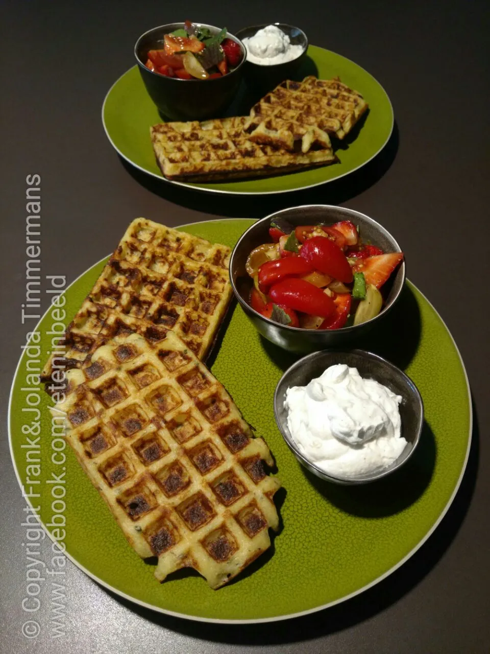 Savery waffles with strawberry-tomato salad and labne|Frank&Jolanda - Eteninbeeldさん