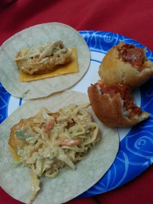 Snapdishの料理写真:lunch.fishless fish  taco with chz and slaw accompanied by a gardien pizza pocket.|Polly Gelfusoさん