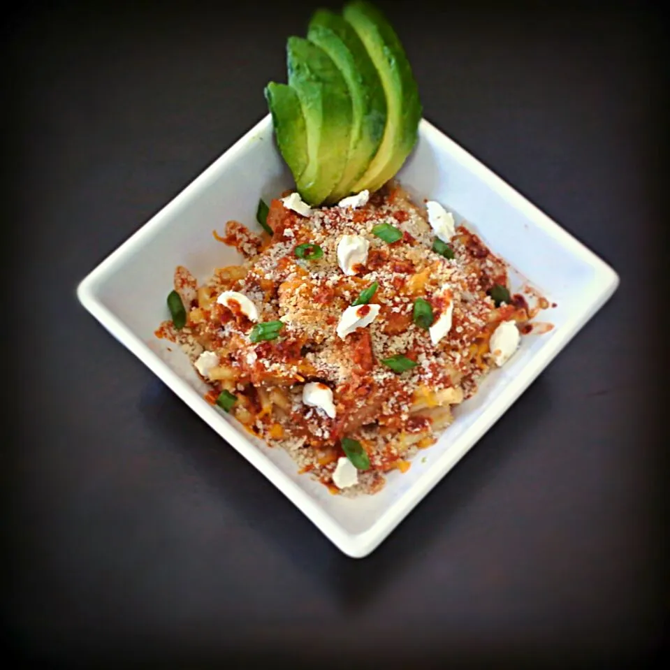 Carnitas de Cerdo Locos Mac N' Queso|Chef Cam Wolfeさん