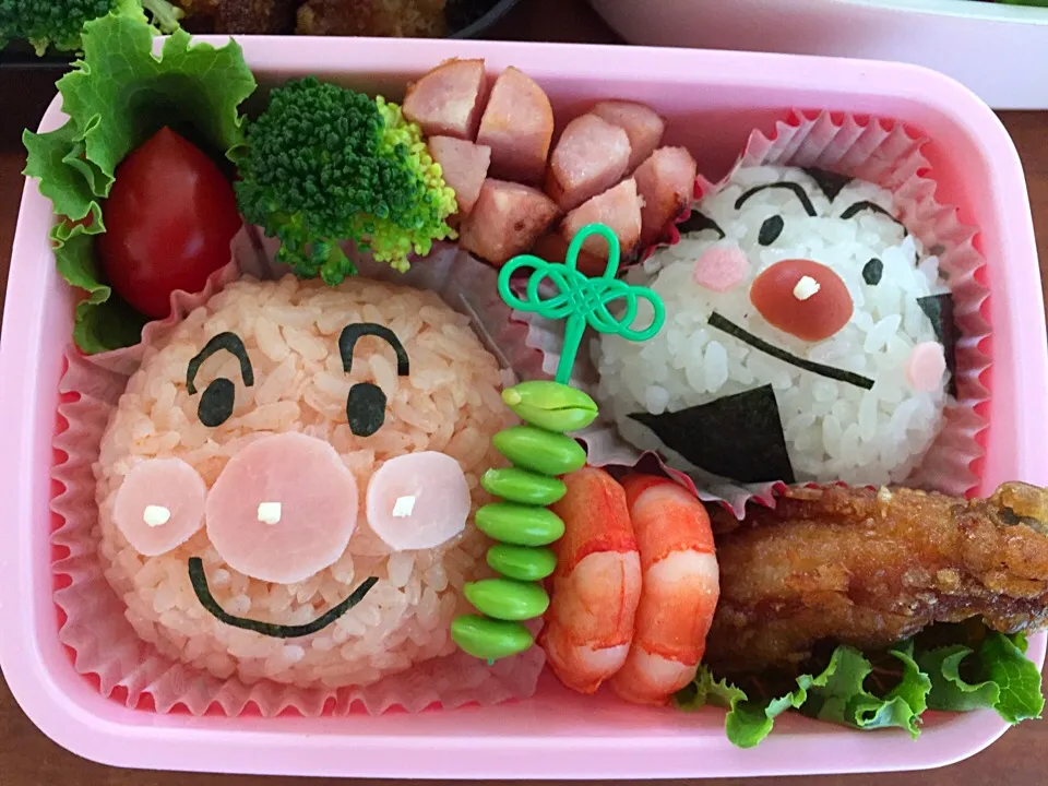 Snapdishの料理写真:娘の親子遠足弁当|mmmさん