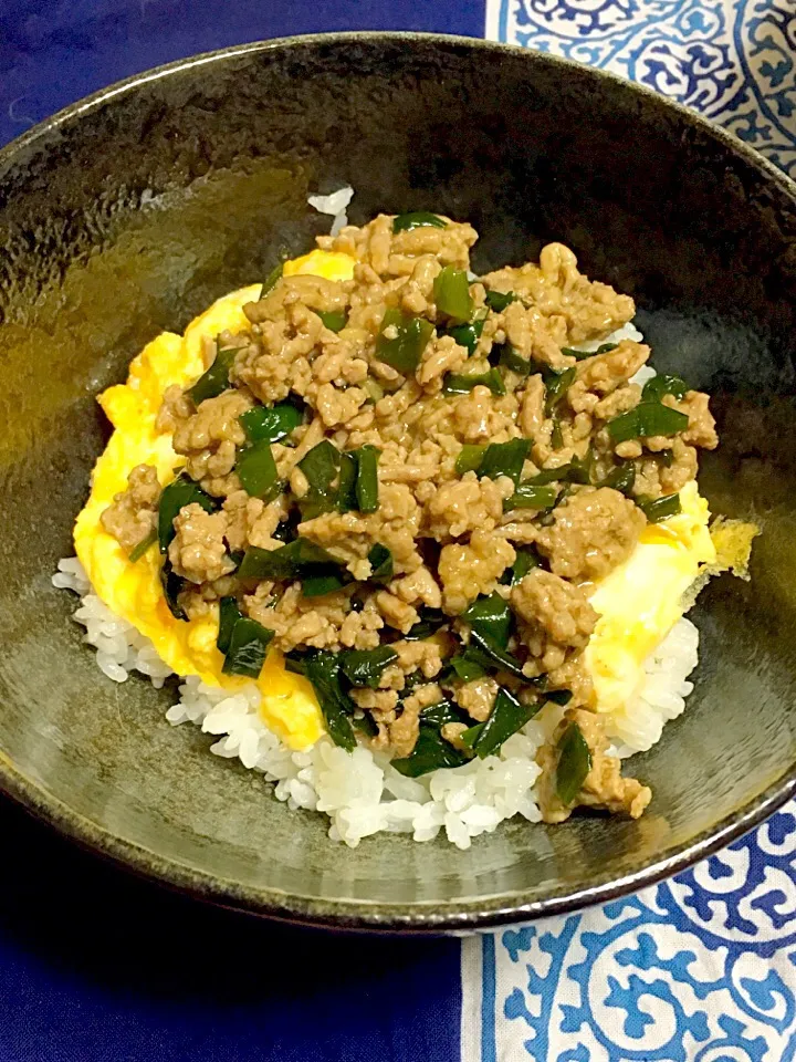 ニラ麻婆丼|みえさん