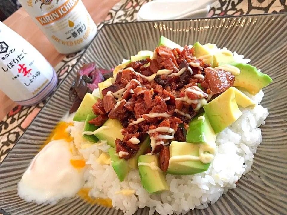 和ロコモコ風♡ツナ・かつお缶で煮魚を〜アボカドかつお飯！|ふかرさん