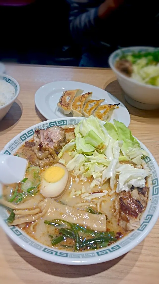 太肉麺|めぐまげさん