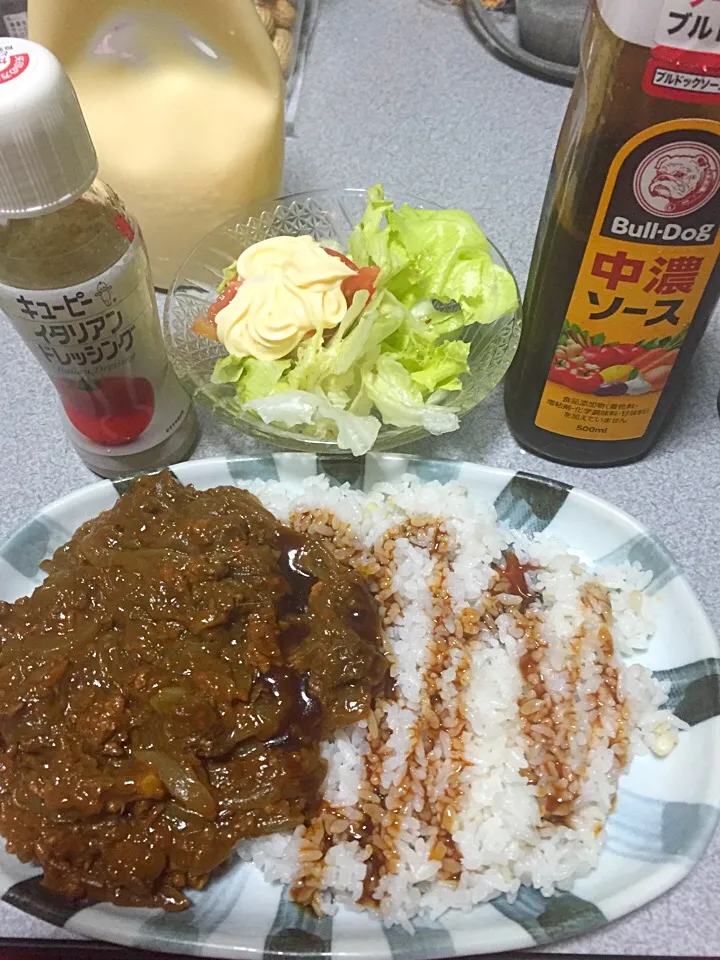 じっくり炒め玉ねぎ挽肉カレー麦飯ライス、トマトレタスサラダ|ms903さん