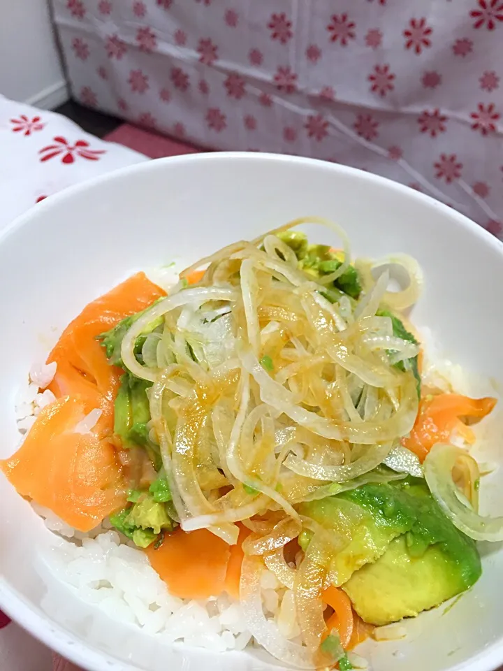 salmon avocado donbori|marian ilanoさん