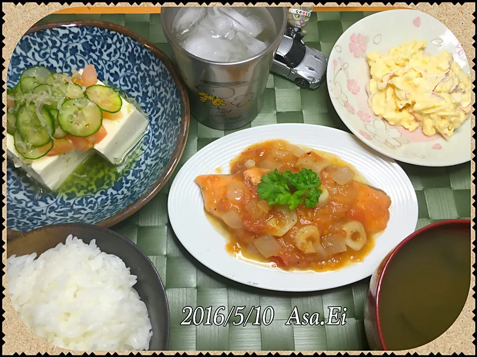 💁🏻晩ご飯🍚
💫時鮭のトマトソース
💫冷奴特製青紫蘇ドレッシング
💫マカロニエッグサラダ|Asa Eiさん