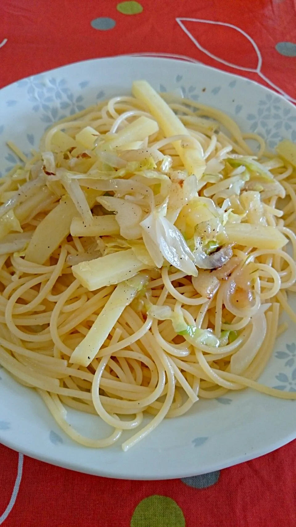 じゃがいもとキャベツのパスタ|ぱやさん