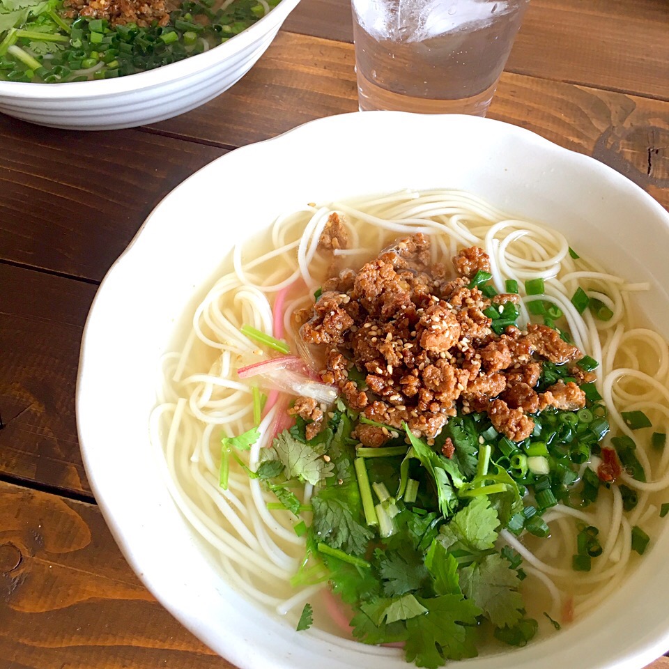 なんちゃって簡単バカウマ東南アジア麺
