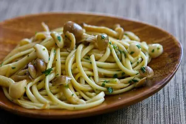 Japanese Noodles With Shimeji Mushroom|💕Food Love💕さん