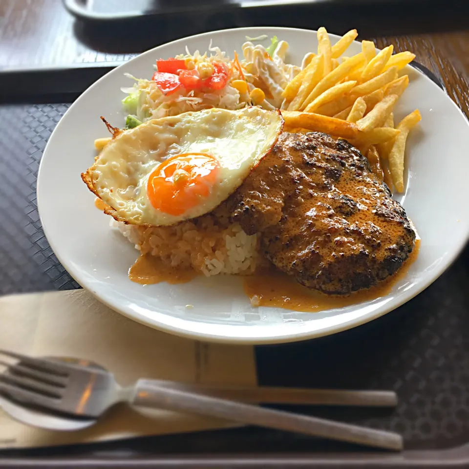 初ロコモコを食す|南極さん