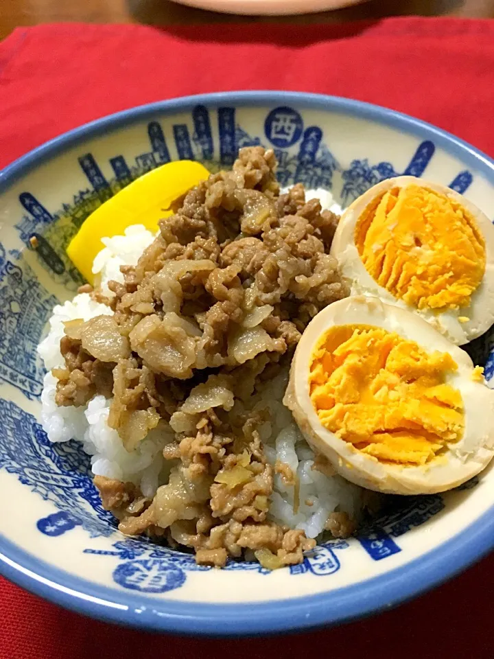 台湾魯肉飯    豚切り落とし肉を叩いて。            Taiwanese style minced pork rice(Lurou-fan).|yorikoさん