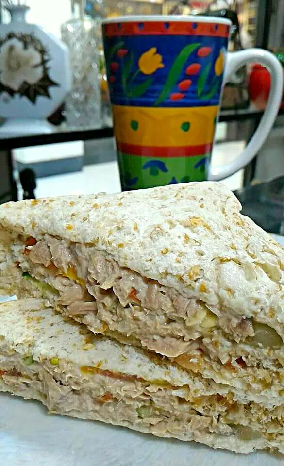 Tasty Tuna #Sandwich #Seafood #Breakfast/Brunch #Quick and easy #Main dish 💚 💛|Alisha GodsglamGirl Matthewsさん