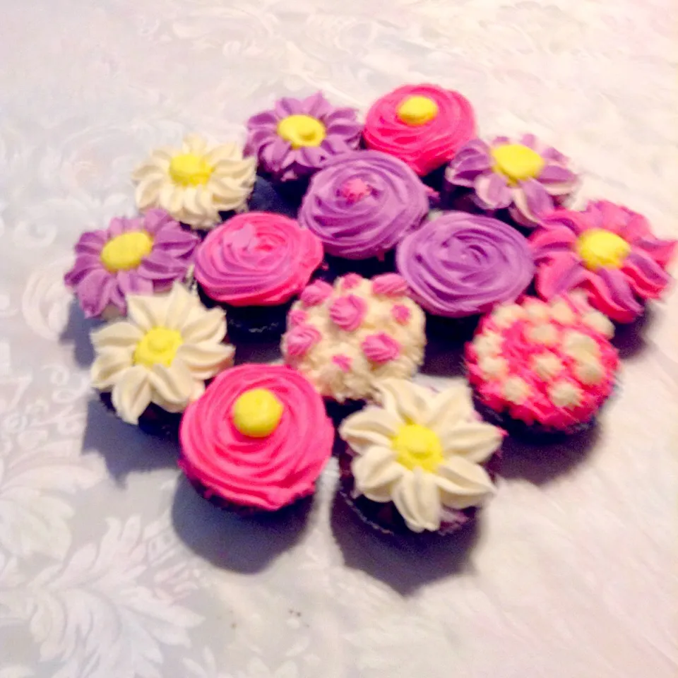 Cupcakes|John Baker Greskiewiczさん