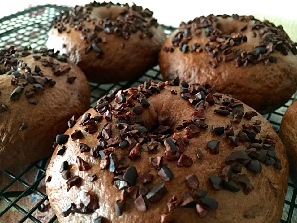 豆乳チョコベーグル
Soy-milk Chocolate Bagel topped with Grue de Cacao|Miboさん