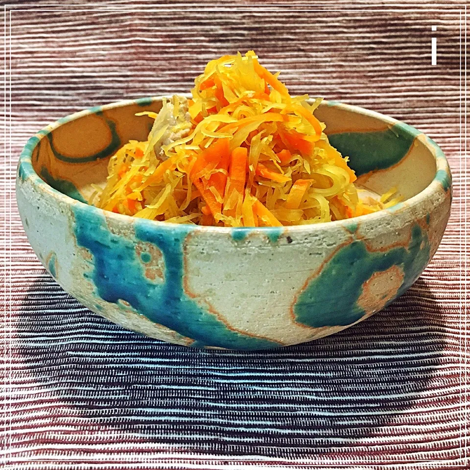 Snapdishの料理写真:パパイヤイリチー 【Stir-fried papaya and carrot / Okinawan style】|izoomさん