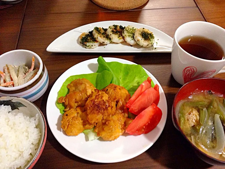 晩ごはん
☆鶏肉の味噌漬け焼き
☆ごぼうと人参サラダ
☆長いもあおさ焼き
☆玉ねぎといんげんの味噌汁|けいさん